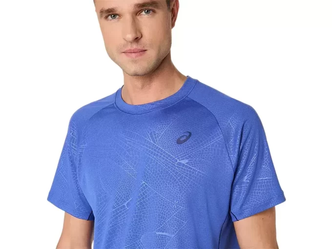 GAME ALL OVER PRINT SHORT SLEEVE TOP