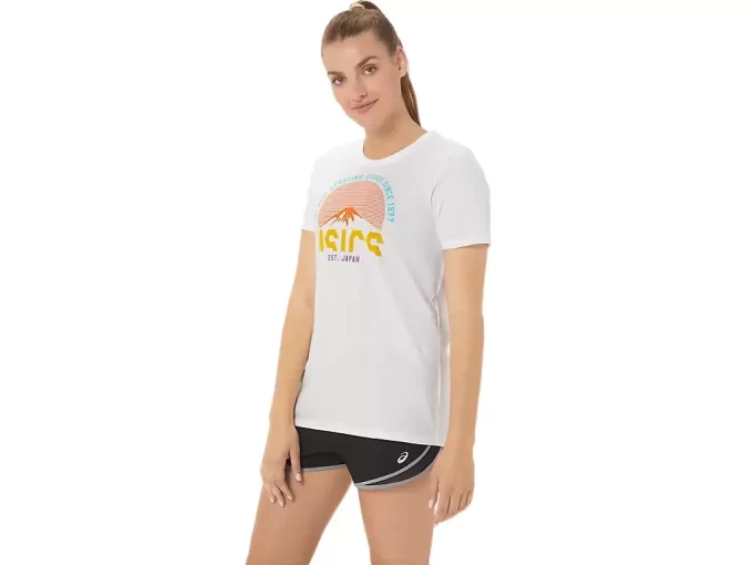 WOMEN’S ASICS GSG SINCE 1977 ADVENTURE CREW