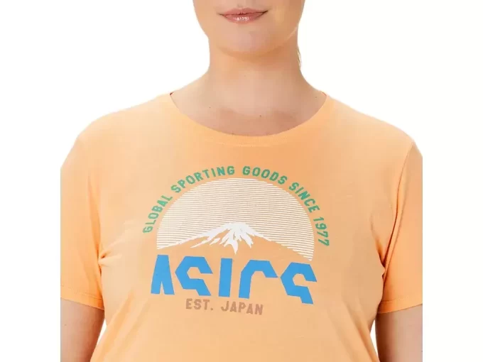 WOMEN’S ASICS GSG SINCE 1977 ADVENTURE CREW WOMEN’S ASICS GSG SINCE 1977 ADVENTURE CREW