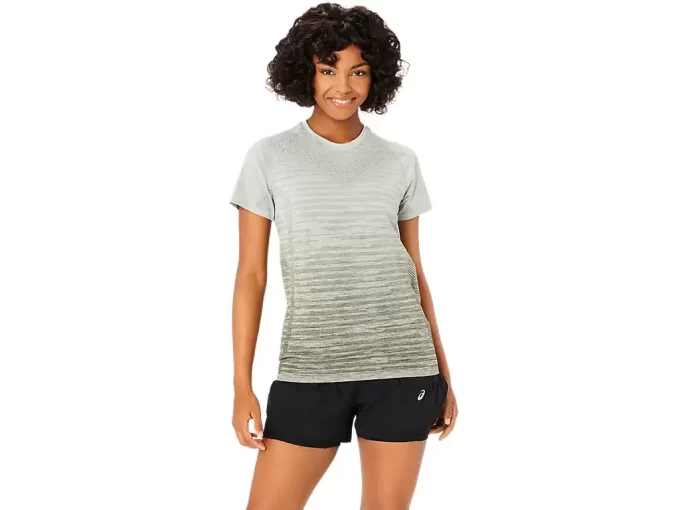 WOMEN’S SEAMLESS SHORT SLEEVE TOP WOMEN’S SEAMLESS SHORT SLEEVE TOP