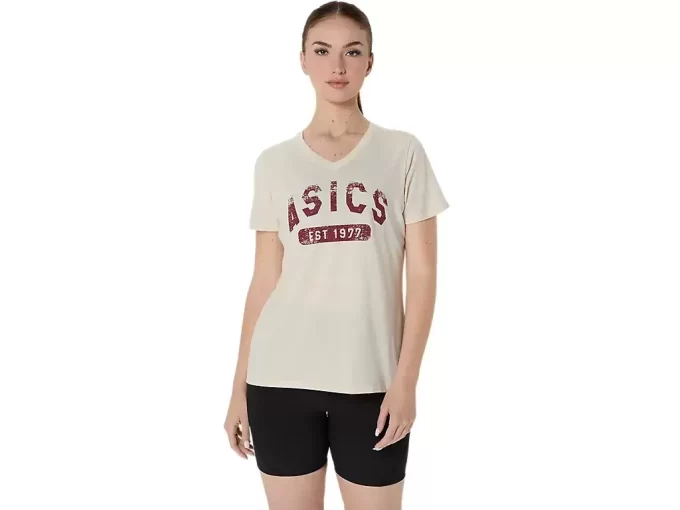 WOMEN’S SHORT SLEEVE EST 1977 V-NECK TEE