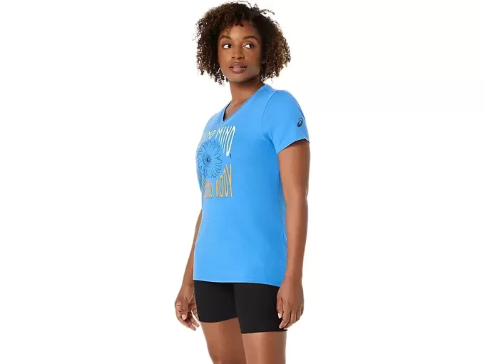 WOMEN’S SUNFLOWER SLOGAN V-NECK WOMEN’S SUNFLOWER SLOGAN V-NECK