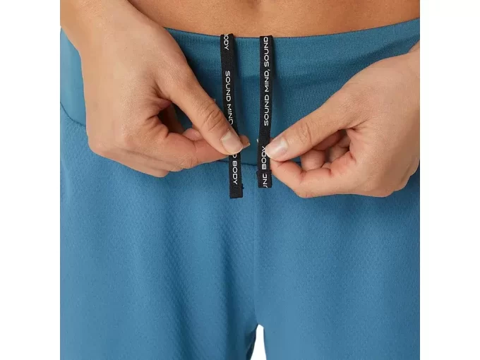 WOMEN’S VENTILATE 2-N-1 3.5IN SHORT